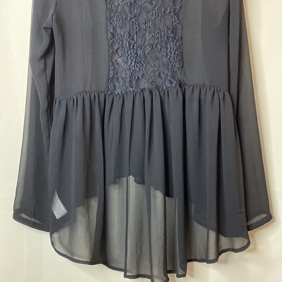 Olsenboye A Gorgeous Black Sheer Button Down Blouse with Faux Leather - Size: S - Picture 9 of 15